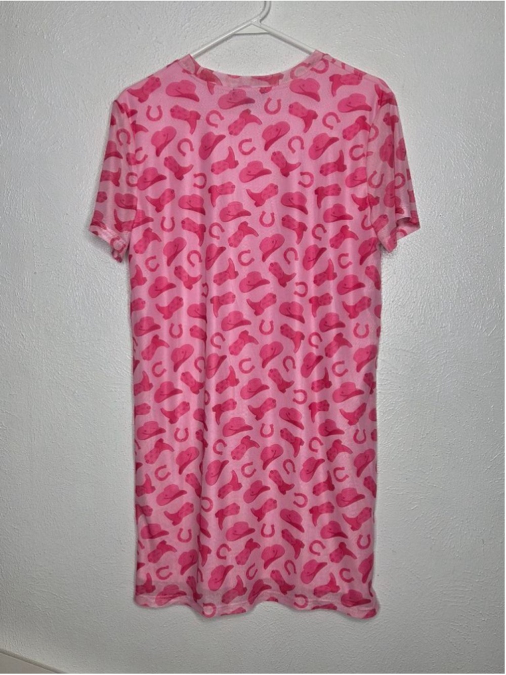 Western Print Pink Mesh Dress Women's Size Medium Cowgirl Boots Hat Horseshoe - Picture 6 of 10